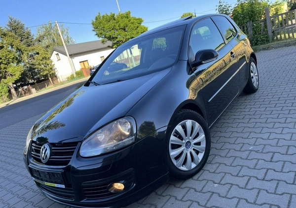 Volkswagen Golf cena 10900 przebieg: 259000, rok produkcji 2007 z Margonin małe 277